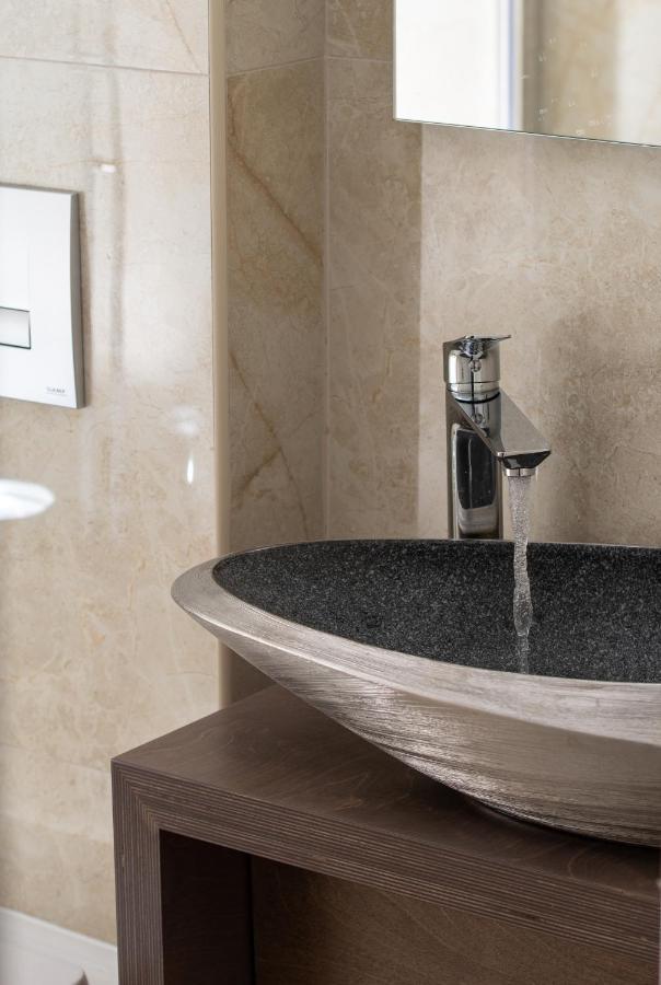 Crist Luxury Apartments Potidée Extérieur photo
